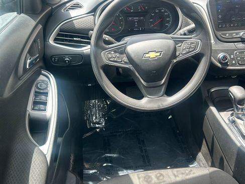 Used 2023 Chevrolet Malibu LT w/ Driver Confidence Package FWD image 3