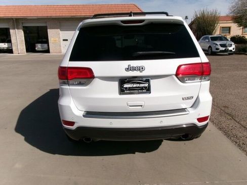 Used 2018 Jeep Grand Cherokee Limited image 9