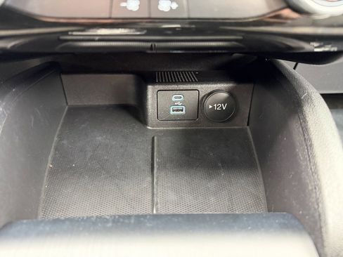 Used 2022 Ford Escape SE w/ Convenience Package image 25