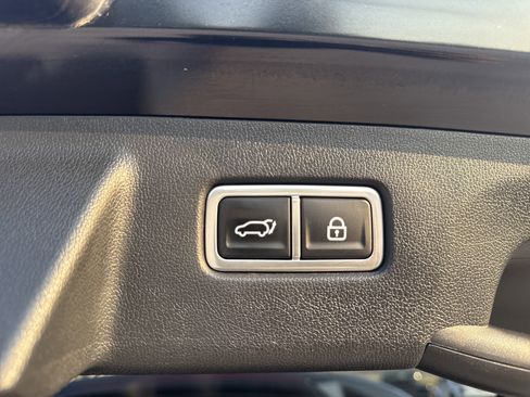 Used 2023 Kia Sorento SX Prestige image 42