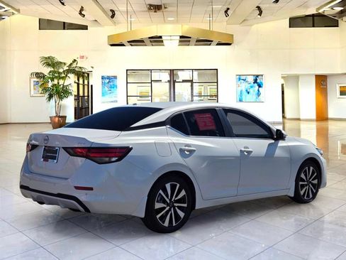 Certified 2024 Nissan Sentra SV w/ SV Premium Package FWD image 5
