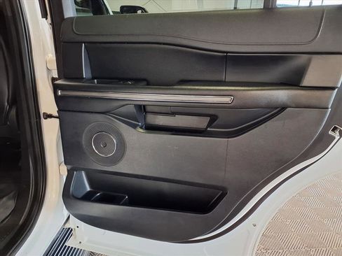 Used 2019 Ford Expedition XLT w/ Equipment Group 201A image 12