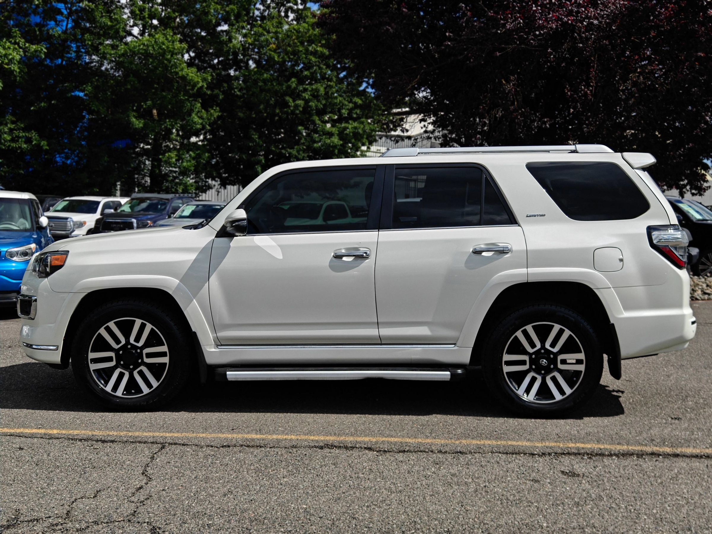 Used 2017 Toyota 4Runner Limited AWD/4WD image 5