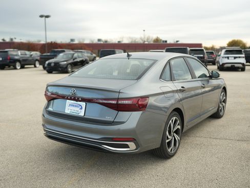 New 2026 Volkswagen Jetta SEL image 8