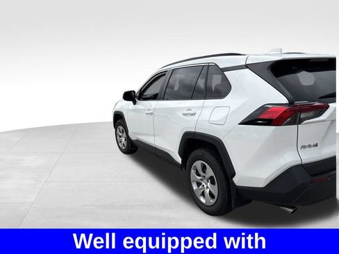 Used 2019 Toyota RAV4 LE w/ Carpet Mat Package AWD/4WD image 3