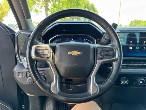 Used 2023 Chevrolet Silverado 1500 LT w/ Protection Package AWD/4WD image 29