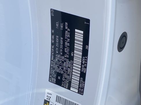 Certified 2025 Toyota Grand Highlander LE image 30