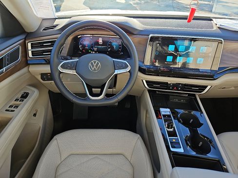 New 2026 Volkswagen Atlas SE image 9