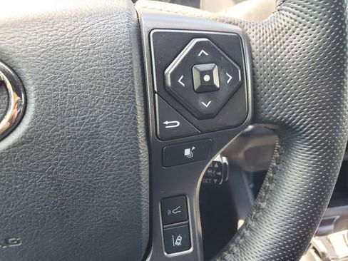 Used 2023 Toyota Tacoma TRD Sport AWD/4WD image 21
