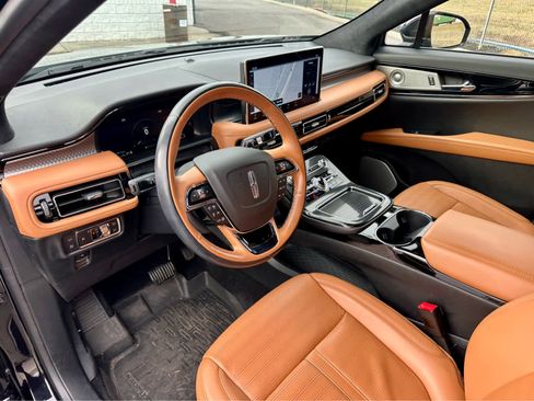 Used 2022 Lincoln Nautilus Black Label image 11