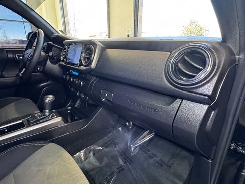 Used 2023 Toyota Tacoma TRD Off-Road w/ Advanced Technology Package image 53