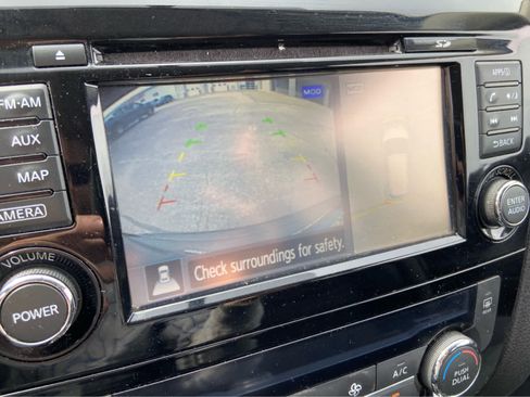 Used 2016 Nissan Rogue SV w/ SV Premium Package image 23