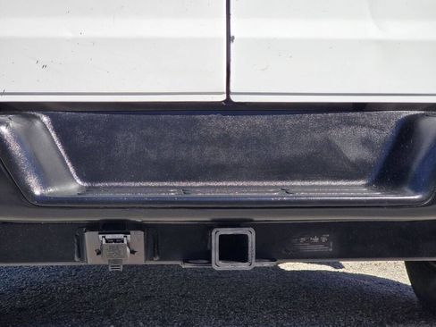 Used 2016 Chevrolet Express 2500 image 9