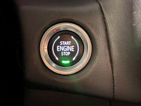 Used 2021 Chevrolet Tahoe Z71 w/ Max Trailering Package AWD/4WD image 23