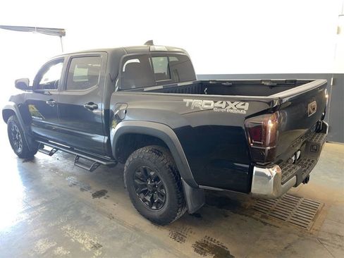 Used 2020 Toyota Tacoma TRD Off-Road image 3