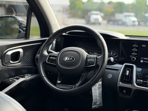 Used 2021 Kia Sorento S w/ Panoramic Sunroof Package AWD/4WD image 16