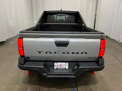Used 2024 Toyota Tacoma 4x4 Double Cab Hybrid image 5