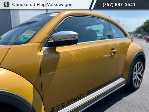 Used 2017 Volkswagen Beetle 1.8T Dune FWD image 3