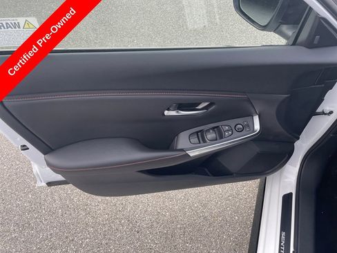 Certified 2025 Nissan Sentra SR w/ Midnight Edition image 13