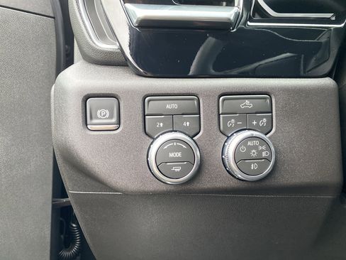 Used 2026 GMC Sierra 1500 Elevation w/ Elevation Select Package image 18