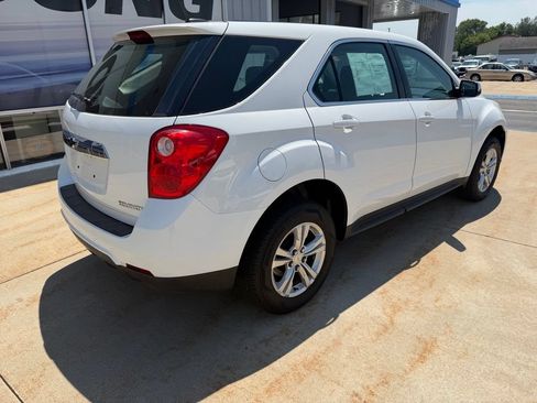 Used 2015 Chevrolet Equinox LS FWD image 3