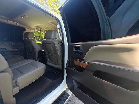 Used 2015 GMC Sierra 1500 SLT w/ SLT Crew Cab Value Package AWD/4WD image 24