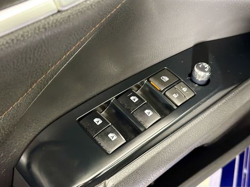 Used 2018 Toyota Camry L image 17