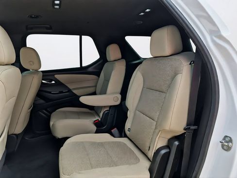 Used 2023 Chevrolet Traverse LT w/ LPO, Cargo Package AWD/4WD image 33