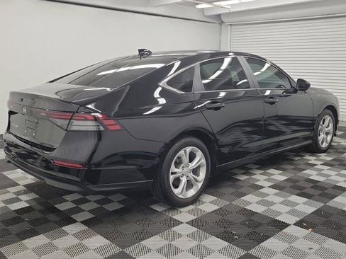 Certified 2025 Honda Accord LX image 6