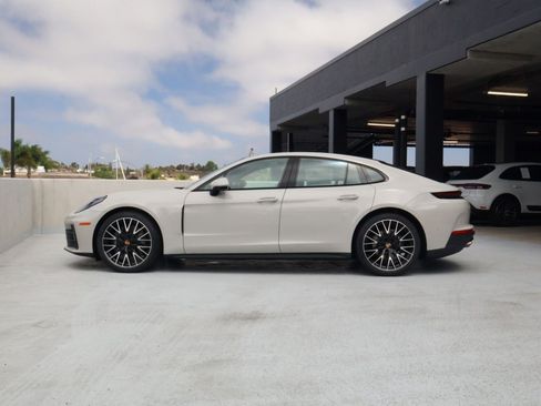 New 2026 Porsche Panamera image 2