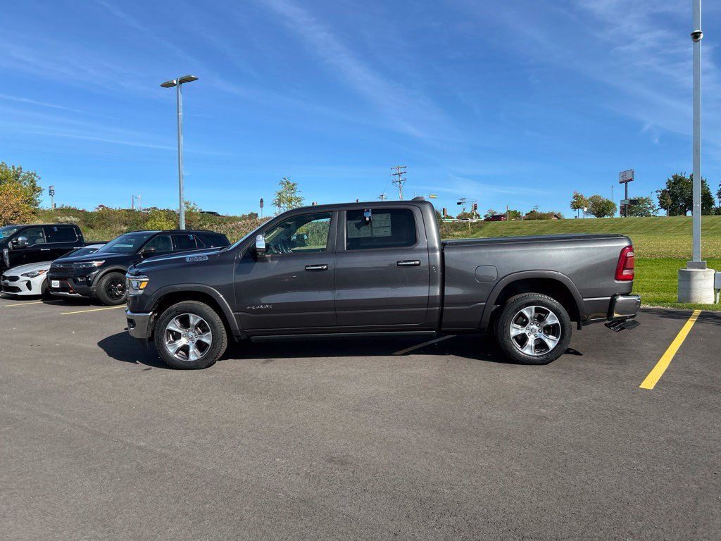Used 2019 RAM 1500 Laramie AWD/4WD image 9