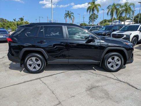 Used 2025 Toyota RAV4 XLE w/ Convenience Package FWD image 3