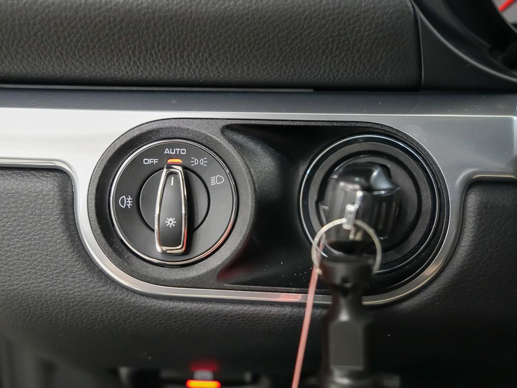 Used 2018 Porsche 718 Cayman RWD image 22