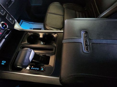 Used 2024 Ford F150 Platinum w/ FX4 Off-Road Package image 25