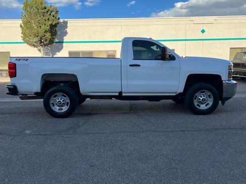 Used 2019 Chevrolet Silverado 2500 W/T w/ WT Convenience Package AWD/4WD image 2