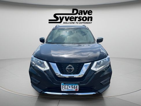 Used 2020 Nissan Rogue SV AWD/4WD image 2