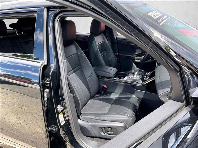 Used 2023 Land Rover Range Rover Evoque R-Dynamic SE AWD/4WD image 9