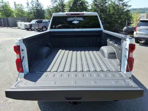 Used 2025 Chevrolet Silverado 2500 Custom w/ Custom Value Package AWD/4WD image 17