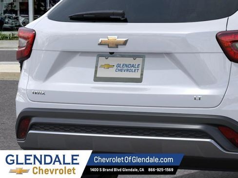 New 2026 Chevrolet Trax LT FWD image 14