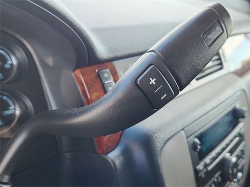 Used 2011 GMC Yukon SLE w/ Suspension Package, Off-Road image 25