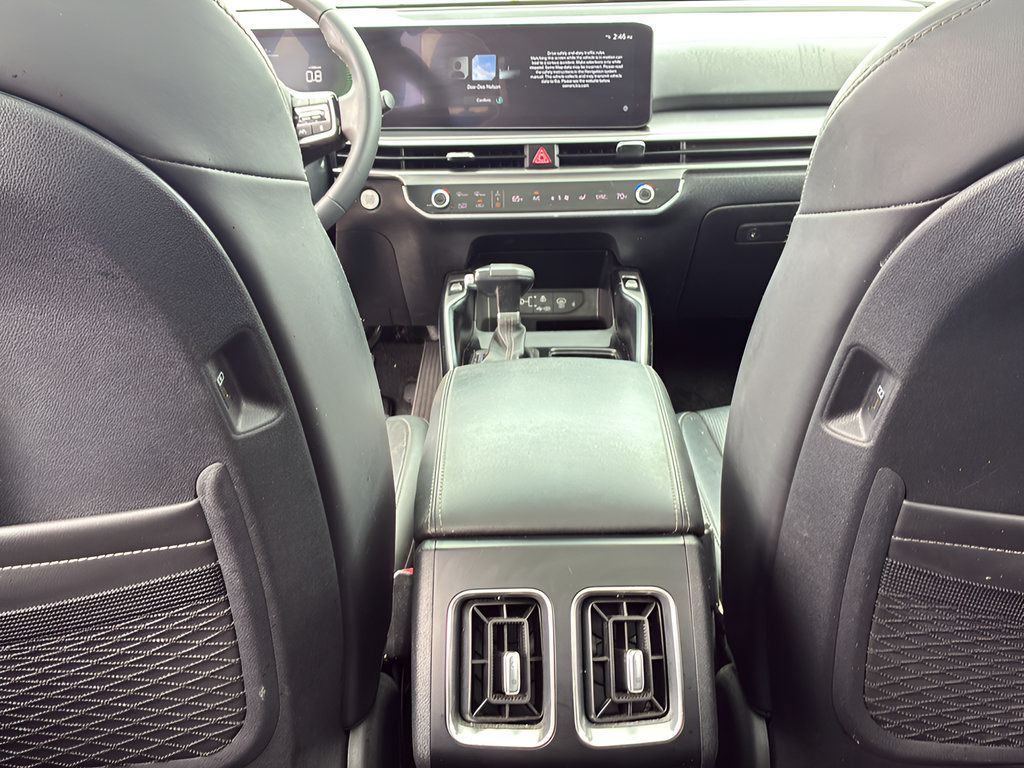 Used 2024 Kia Sorento S w/ Panoramic Sunroof Package AWD/4WD image 17
