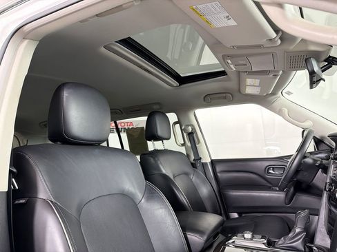 Used 2023 INFINITI QX80 Luxe w/ Cargo Package image 2