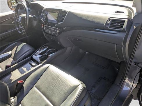 Used 2019 Honda Pilot Touring image 21