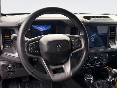 Used 2024 Ford Bronco Badlands image 12