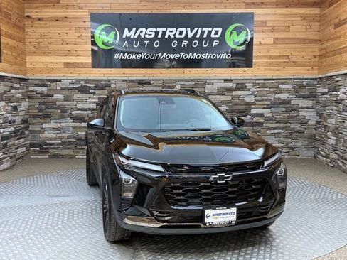 Used 2025 Chevrolet Trax ACTIV w/ Driver Confidence Package FWD image 3