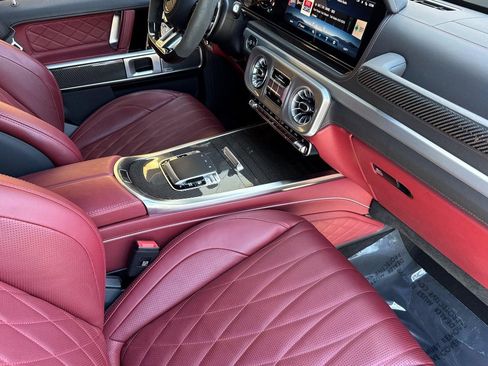 Certified 2025 Mercedes-Benz G 63 AMG 4MATIC image 33