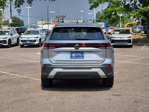 Certified 2026 Volkswagen Tiguan SE AWD/4WD image 6