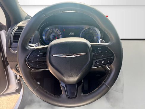 Used 2023 Chrysler 300 S w/ Comfort Group RWD image 11