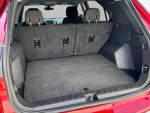 Used 2019 Chevrolet Equinox LT FWD image 25
