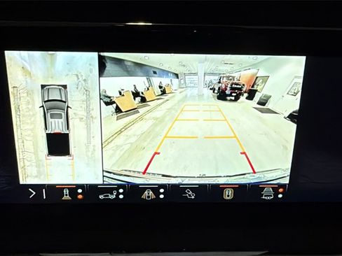 Used 2024 GMC Sierra 1500 AT4 w/ Technology Package image 38